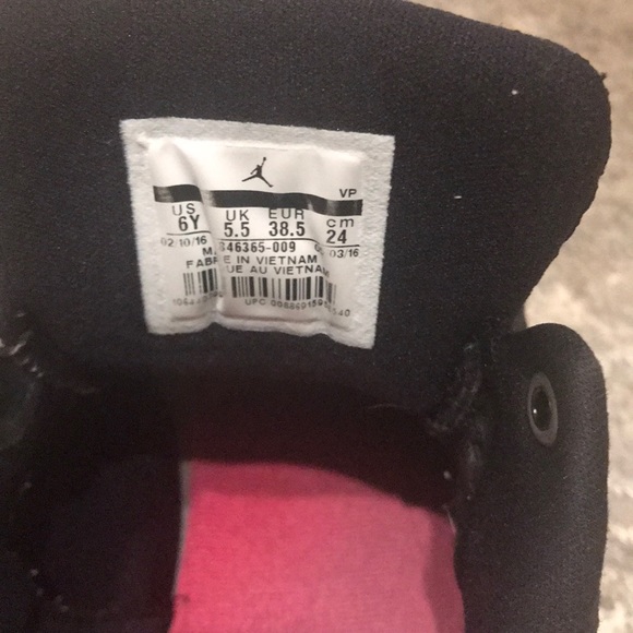 Jordan boys basketball shoes - Picture 6 of 6